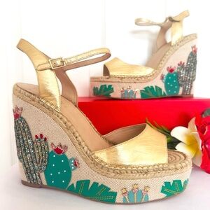 KATE SPADE ~ Gold Wedge 5” Heel Espadrilles Retired Cactus Scene Appliqué